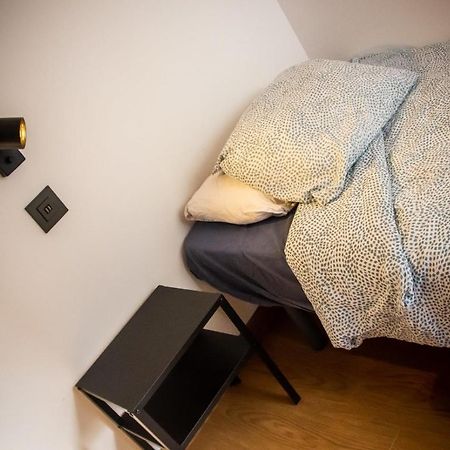 Onefam Sungate Hostel Madrid Ngoại thất bức ảnh