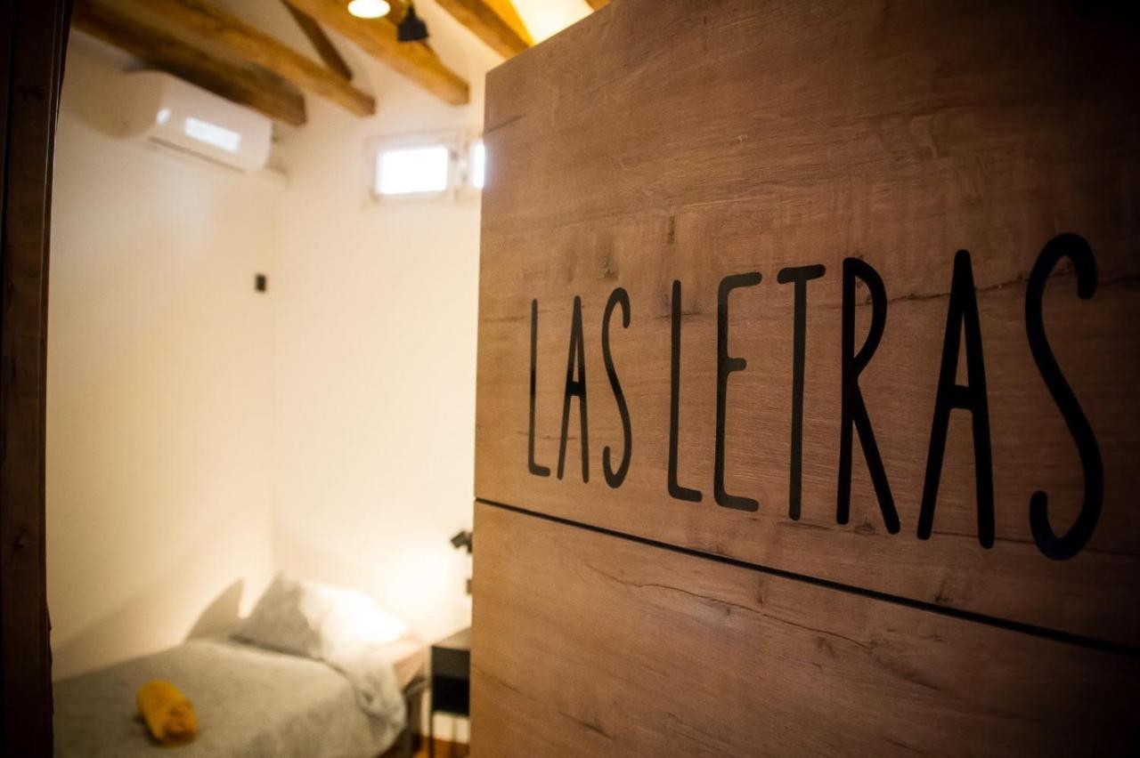 Onefam Sungate Hostel Madrid Ngoại thất bức ảnh