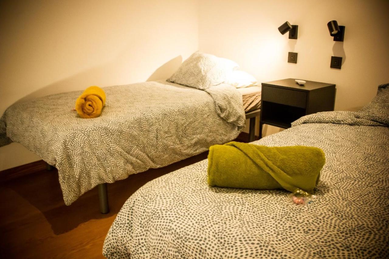 Onefam Sungate Hostel Madrid Ngoại thất bức ảnh